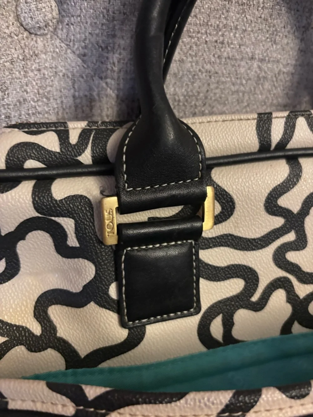 TOUS Kaos laptop messenger Bag🤩❤️